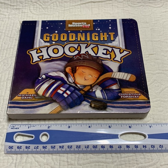 Goodnight Hockey by Michael Dahl - Sports Illustrated Kids Board Book - Picture 6 of 10